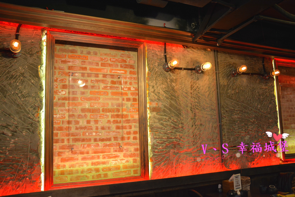 【台北美食】伙房台日私藏料理 ~ 結合川菜、燒烤、日式、鍋物、私房創意料理，一次滿足你多種享受，滿800就可用一元選一道菜喔!快約好友、姐妹淘來一趟美食之旅吧