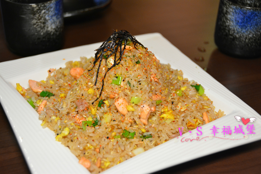 【台北美食】伙房台日私藏料理 ~ 結合川菜、燒烤、日式、鍋物、私房創意料理，一次滿足你多種享受，滿800就可用一元選一道菜喔!快約好友、姐妹淘來一趟美食之旅吧