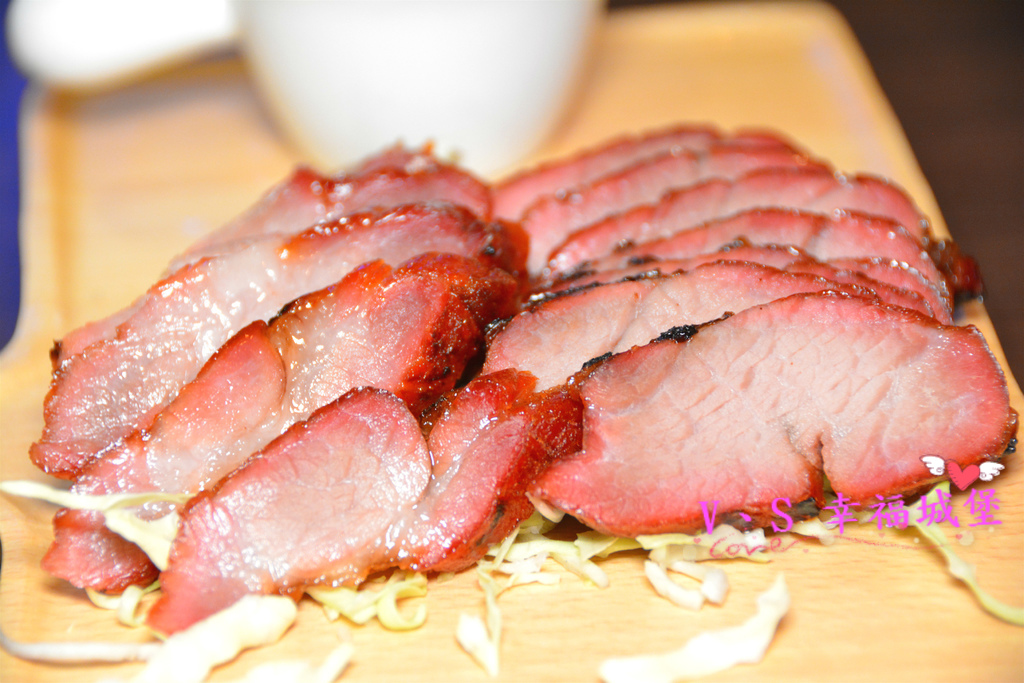 【台北美食】伙房台日私藏料理 ~ 結合川菜、燒烤、日式、鍋物、私房創意料理，一次滿足你多種享受，滿800就可用一元選一道菜喔!快約好友、姐妹淘來一趟美食之旅吧