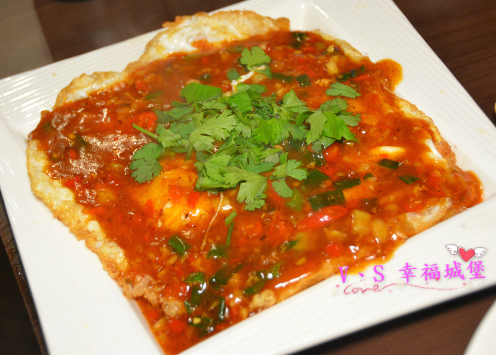 【台北美食】伙房台日私藏料理 ~ 結合川菜、燒烤、日式、鍋物、私房創意料理，一次滿足你多種享受，滿800就可用一元選一道菜喔!快約好友、姐妹淘來一趟美食之旅吧