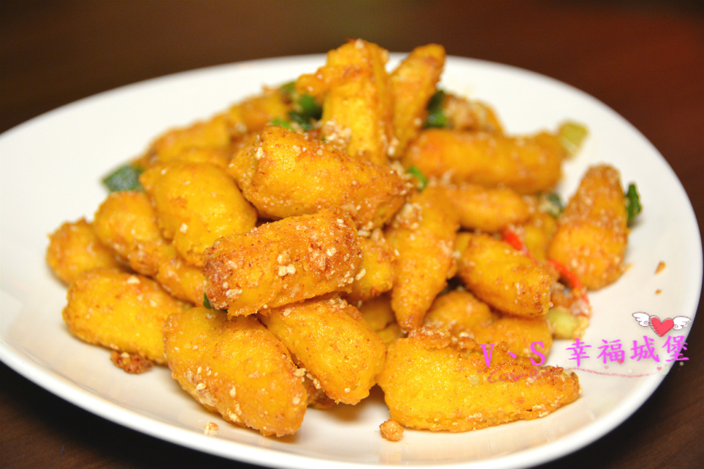 【台北美食】伙房台日私藏料理 ~ 結合川菜、燒烤、日式、鍋物、私房創意料理，一次滿足你多種享受，滿800就可用一元選一道菜喔!快約好友、姐妹淘來一趟美食之旅吧