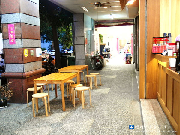 三圓古早味綠豆湯(黎明店):〖台中│美食〗三圓古早味綠豆湯 ❤ 古早味甜湯,堅持每天新鮮現煮,不放隔夜賣!!綠豆湯消暑退火,紅豆湯養顏美容,薏仁湯美白滋潤!!