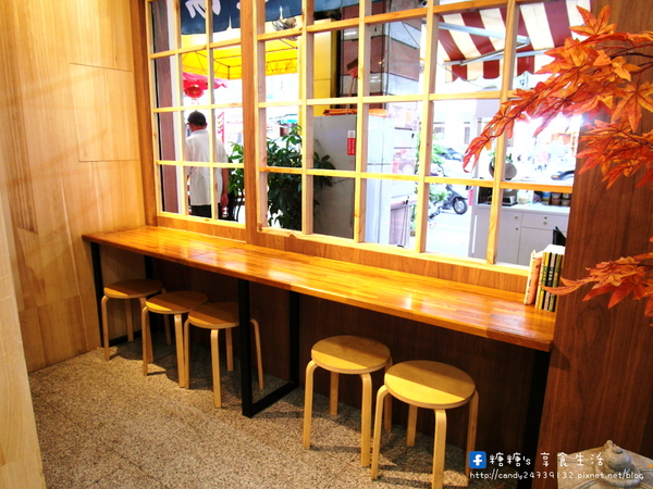 三圓古早味綠豆湯(黎明店):〖台中│美食〗三圓古早味綠豆湯 ❤ 古早味甜湯,堅持每天新鮮現煮,不放隔夜賣!!綠豆湯消暑退火,紅豆湯養顏美容,薏仁湯美白滋潤!!