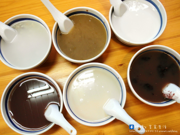 三圓古早味綠豆湯(黎明店):〖台中│美食〗三圓古早味綠豆湯 ❤ 古早味甜湯,堅持每天新鮮現煮,不放隔夜賣!!綠豆湯消暑退火,紅豆湯養顏美容,薏仁湯美白滋潤!!