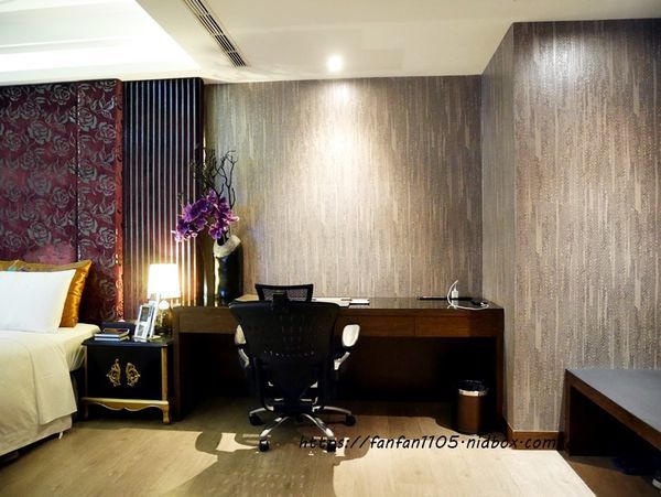 【台中住宿】水雲端旗艦概念旅館 #水雲端 #兒童遊戲區 #早餐宵夜吃到飽 #台中親子住宿 (18).JPG