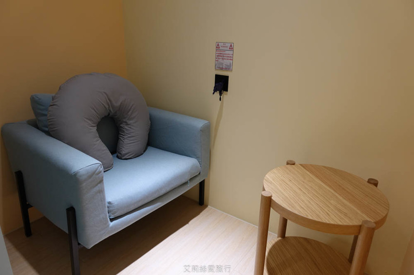 台中》水雲端旗艦概念旅館 有賽車道溜滑梯的親子遊戲室 貼心哺乳育嬰空間 免費提供尿布濕紙巾 - 艾莉絲愛旅行