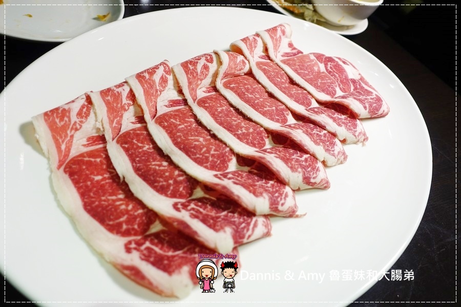 20170216《竹北火鍋餐廳》元世祖精緻鍋物。鴛鴦鍋底-自製酸菜白肉鍋x麻辣鍋︱不只有涮羊肉還有私房菜料理(影片) (9).jpg