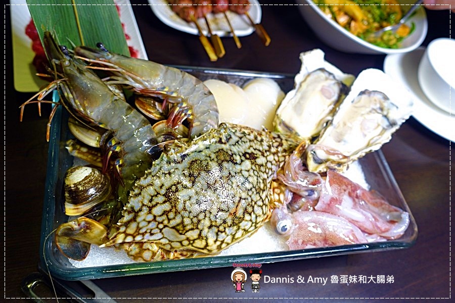 20170216《竹北火鍋餐廳》元世祖精緻鍋物。鴛鴦鍋底-自製酸菜白肉鍋x麻辣鍋︱不只有涮羊肉還有私房菜料理(影片) (38).jpg