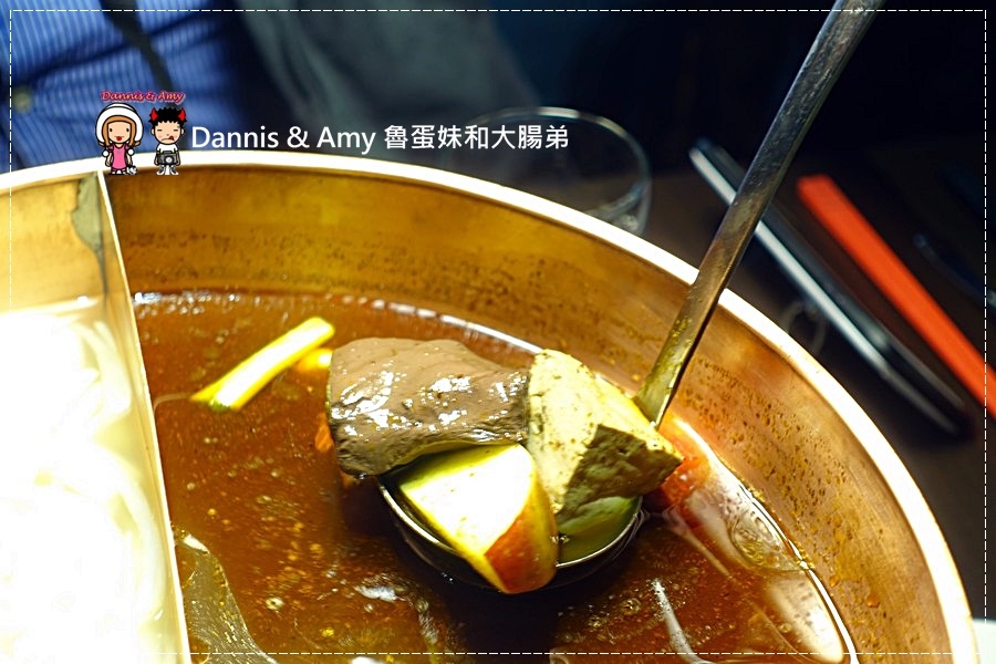 20170216《竹北火鍋餐廳》元世祖精緻鍋物。鴛鴦鍋底-自製酸菜白肉鍋x麻辣鍋︱不只有涮羊肉還有私房菜料理(影片) (42).jpg