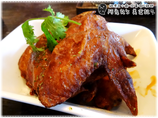 ∥台北信義∥Nola Kitchen 紐澳良小廚 / 世貿店(體驗團).多分店、大份量道地美式料理,必點肋眼牛排及犯規鬆餅*101世貿站