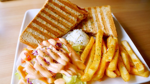 C2C café:【苗栗頭份】C2C café簡單樸實,讓你感覺像在家用餐。