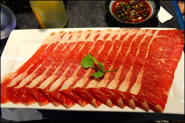 沐銅涮涮鍋：[食記]沐銅涮涮鍋 Muton shabu~這種天氣就該吃鍋暖胃，近松山文創園區！！！