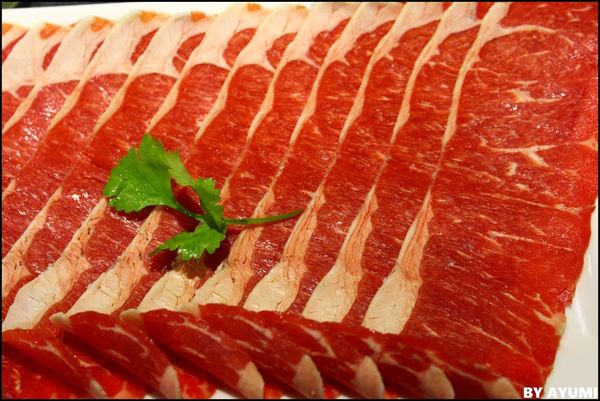 沐銅涮涮鍋：[食記]沐銅涮涮鍋 Muton shabu~這種天氣就該吃鍋暖胃，近松山文創園區！！！