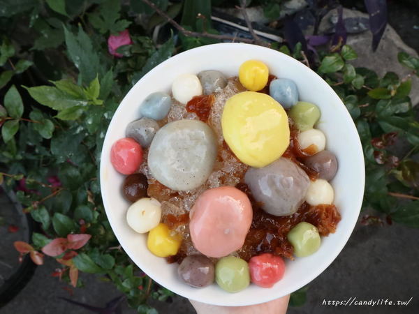 蘇媽媽湯圓(台中店):台中美食│蘇媽媽湯圓-台中店〃台中湯圓推薦,冬至必備!超繽紛彩色湯圓,近草悟道~