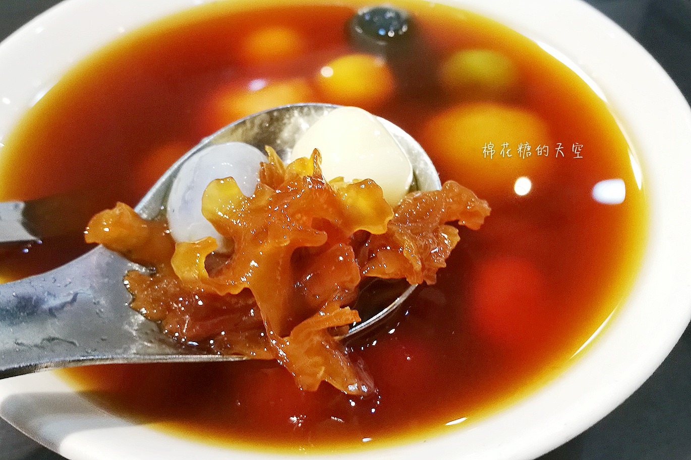 草悟道周邊最夯IG美食，彩色湯圓冰好吃又消暑