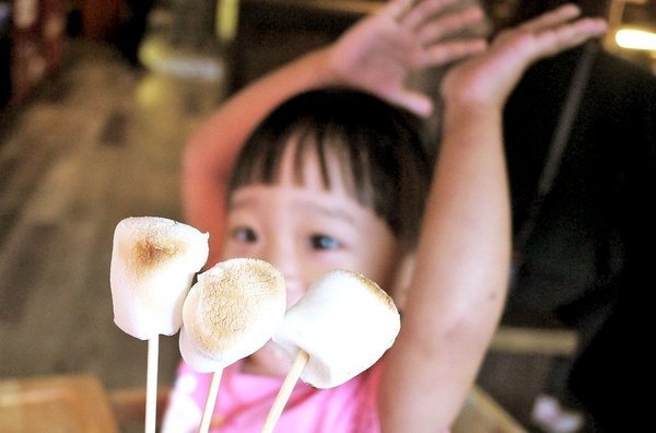 瓦崎燒烤火鍋(西門店):【台北美食】西門町燒肉吃到飽 <瓦崎燒烤火鍋(西門店)>.天使紅蝦 / 頂級Prime無骨牛小排 / 生蠔 無限吃到飽.台灣生啤 無限暢飲