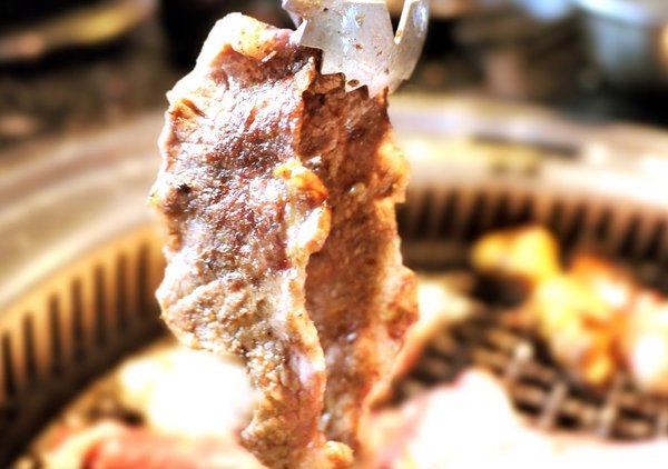 瓦崎燒烤火鍋(西門店):【台北美食】西門町燒肉吃到飽 <瓦崎燒烤火鍋(西門店)>.天使紅蝦 / 頂級Prime無骨牛小排 / 生蠔 無限吃到飽.台灣生啤 無限暢飲