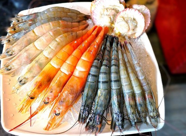 瓦崎燒烤火鍋(西門店):【台北美食】西門町燒肉吃到飽 <瓦崎燒烤火鍋(西門店)>.天使紅蝦 / 頂級Prime無骨牛小排 / 生蠔 無限吃到飽.台灣生啤 無限暢飲