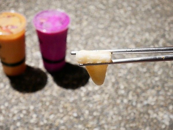 招財貓御佃煮：招財貓御佃煮-高雄三民區宵夜  小小貨卡上乘載著各種美味日式食材  許多台灣沒看過的關東煮   想吃先看臉書追蹤出沒地點