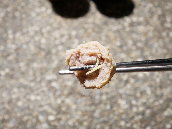 招財貓御佃煮：招財貓御佃煮-高雄三民區宵夜  小小貨卡上乘載著各種美味日式食材  許多台灣沒看過的關東煮   想吃先看臉書追蹤出沒地點