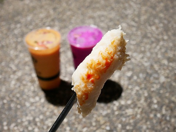 招財貓御佃煮：招財貓御佃煮-高雄三民區宵夜  小小貨卡上乘載著各種美味日式食材  許多台灣沒看過的關東煮   想吃先看臉書追蹤出沒地點