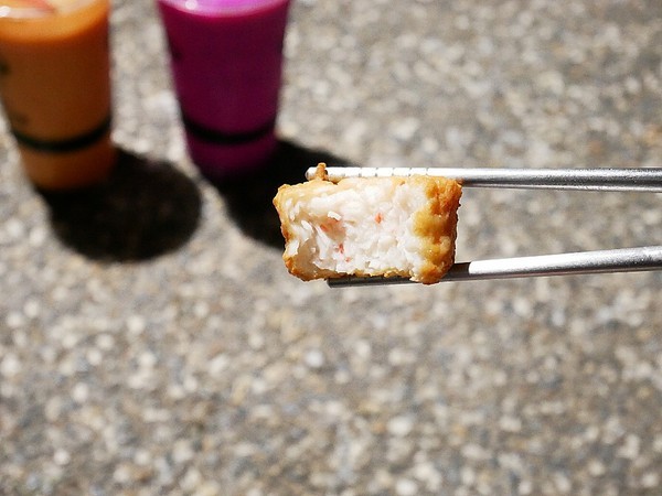 招財貓御佃煮：招財貓御佃煮-高雄三民區宵夜  小小貨卡上乘載著各種美味日式食材  許多台灣沒看過的關東煮   想吃先看臉書追蹤出沒地點