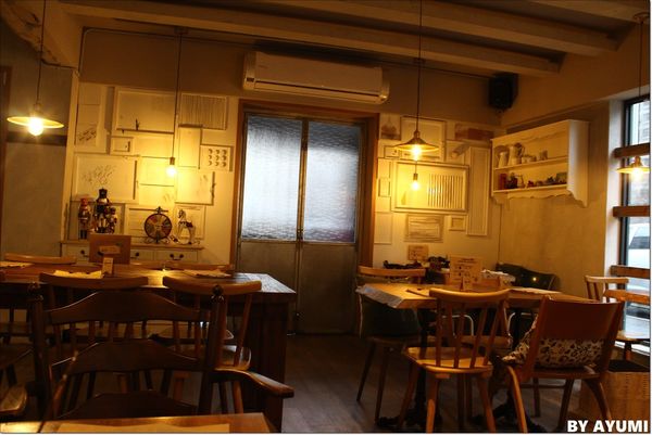 IM HOME：[食記]台北東區新開幕走溫馨路線的IM HOME 義式、美式餐廳、近捷運忠孝復興站