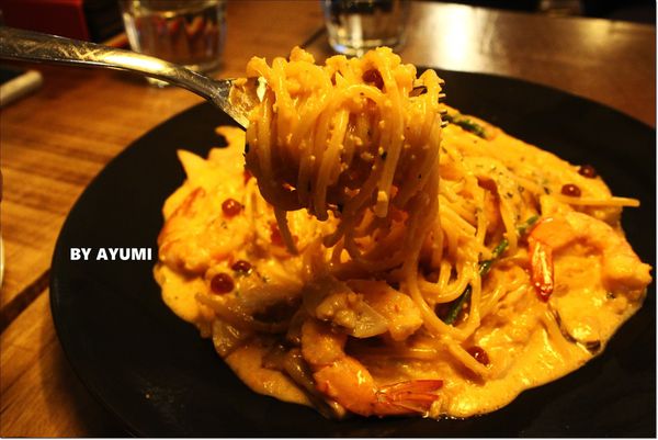 IM HOME：[食記]台北東區新開幕走溫馨路線的IM HOME 義式、美式餐廳、近捷運忠孝復興站