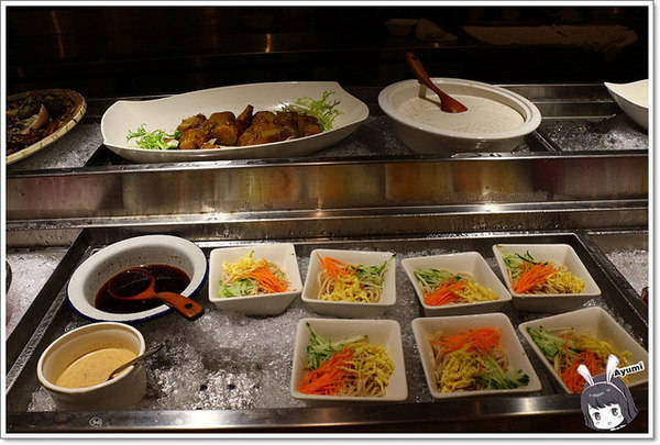 好田洋食餐廳：[食記]►台南東區◄好田洋食餐廳/五人同行一人免費/吃到飽的鮮食蔬活吧/備有室內停車場/美式炭烤豬肋排/招牌燉牛舌VS起司歐姆蛋