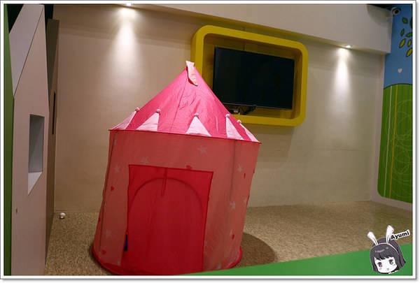 好田洋食餐廳：[食記]►台南東區◄好田洋食餐廳/五人同行一人免費/吃到飽的鮮食蔬活吧/備有室內停車場/美式炭烤豬肋排/招牌燉牛舌VS起司歐姆蛋