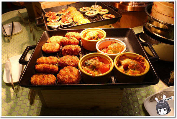 好田洋食餐廳：[食記]►台南東區◄好田洋食餐廳/五人同行一人免費/吃到飽的鮮食蔬活吧/備有室內停車場/美式炭烤豬肋排/招牌燉牛舌VS起司歐姆蛋