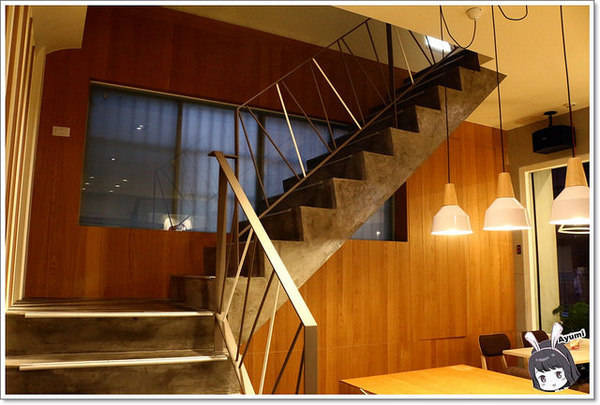 好田洋食餐廳：[食記]►台南東區◄好田洋食餐廳/五人同行一人免費/吃到飽的鮮食蔬活吧/備有室內停車場/美式炭烤豬肋排/招牌燉牛舌VS起司歐姆蛋