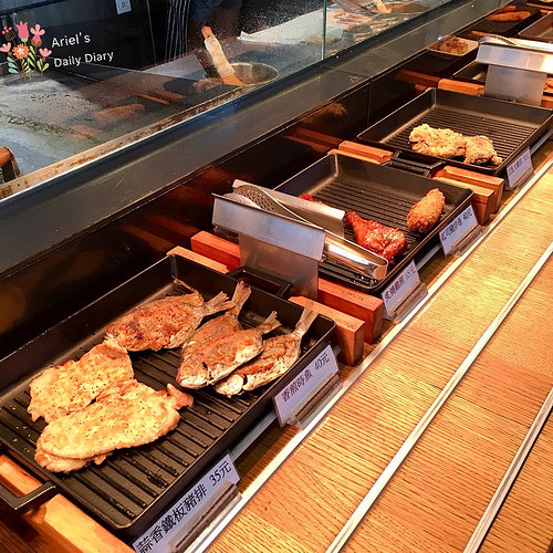 【台南美食】乾淨明亮自助餐,台南東區★好田和洋自助餐廳★大人吃得安心,小孩玩得開心