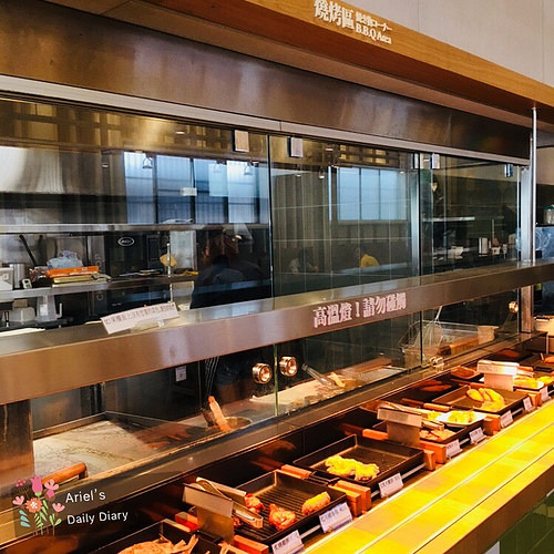 【台南美食】乾淨明亮自助餐,台南東區★好田和洋自助餐廳★大人吃得安心,小孩玩得開心