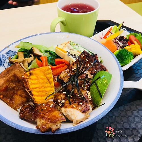 【台南美食】乾淨明亮自助餐,台南東區★好田和洋自助餐廳★大人吃得安心,小孩玩得開心