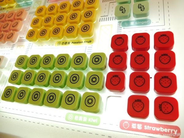 Dochi Juice 都奇果汁嘉義秀泰店:美食體驗【都奇果汁嘉義秀泰店】喝果汁玩積木DIY 多樣新鮮蔬果自由組合 客製化百分之百純天然果汁