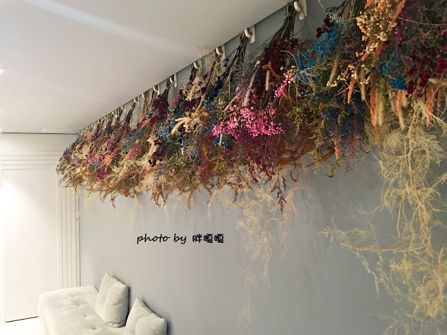 【台北 大安】Lady M Taiwan旗艦店🍰🍰🍰來自紐約,席捲全台的超人氣千層蛋糕,口味卻是令人大大失望,沒有想像中的好吃,捷運國父紀念館站