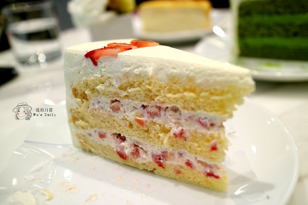Lady M 台灣旗艦店:├吃喝┤├國父紀念館站┤Lady M台灣旗艦店-來自紐約傳說中的LV千層蛋糕!