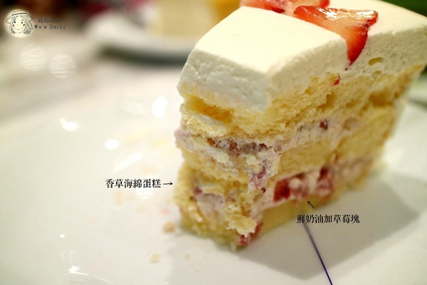 Lady M 台灣旗艦店:├吃喝┤├國父紀念館站┤Lady M台灣旗艦店-來自紐約傳說中的LV千層蛋糕!