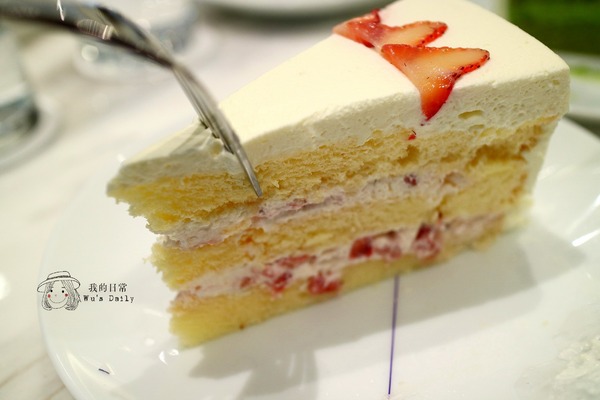 Lady M 台灣旗艦店:├吃喝┤├國父紀念館站┤Lady M台灣旗艦店-來自紐約傳說中的LV千層蛋糕!