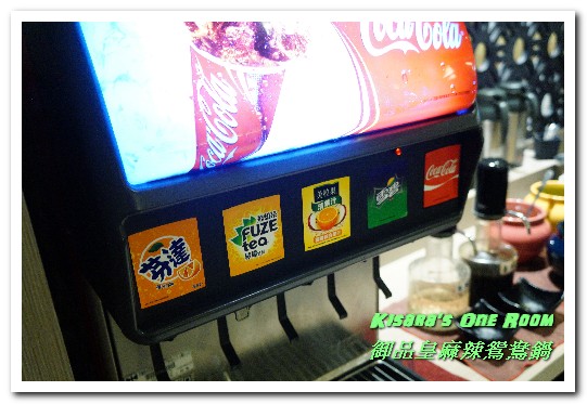 御品皇麻辣鴛鴦鍋：民權西路捷運．美味麻辣鍋加現烤美食，一次雙享受──御品皇麻辣鴛鴦