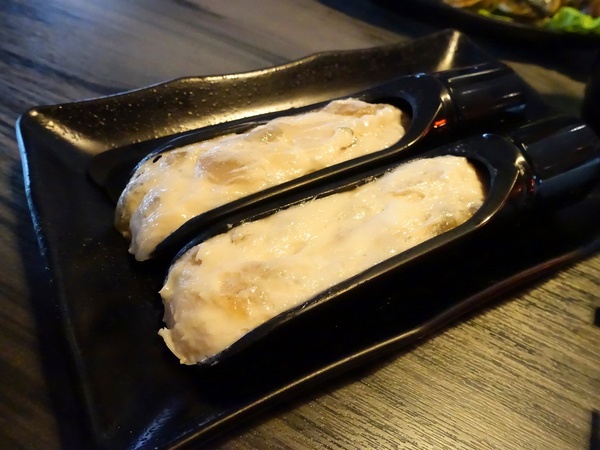 御品皇麻辣鴛鴦鍋：【捷運美食】御品皇麻辣鴛鴦鍋 海鮮拼盤就是鮮 還有滷煮/焗烤/串燒 多樣化菜色一次滿足你的挑剔的味蕾！