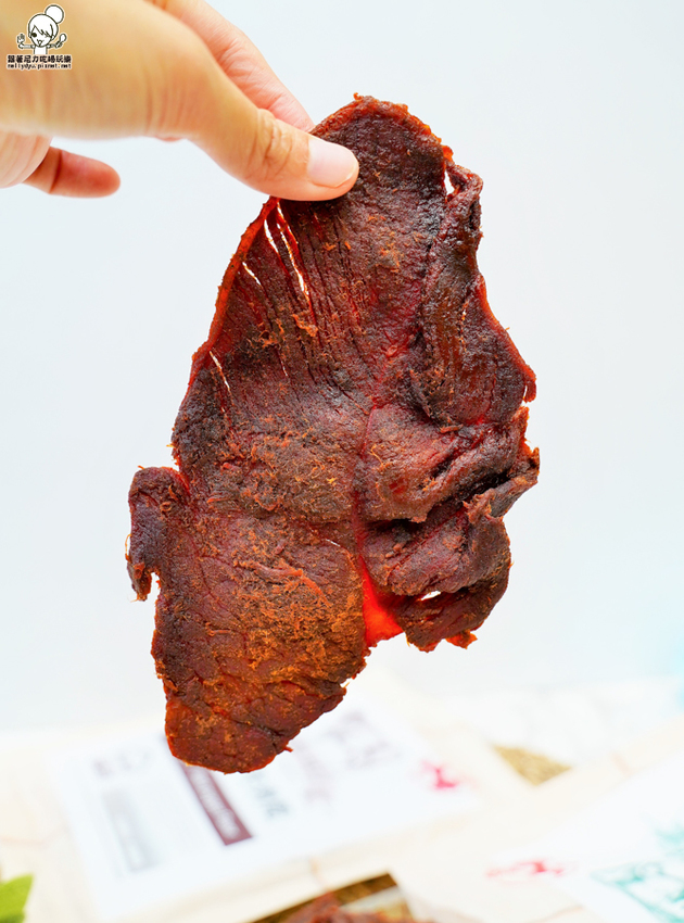 好吃到不想分享!飄洋過海的限定金門風味肉乾、素肉乾、辣肉乾,瀰漫整個辦公室的超唰嘴團購美食|喬安牧場 - 跟著尼力吃喝玩樂&親子生活