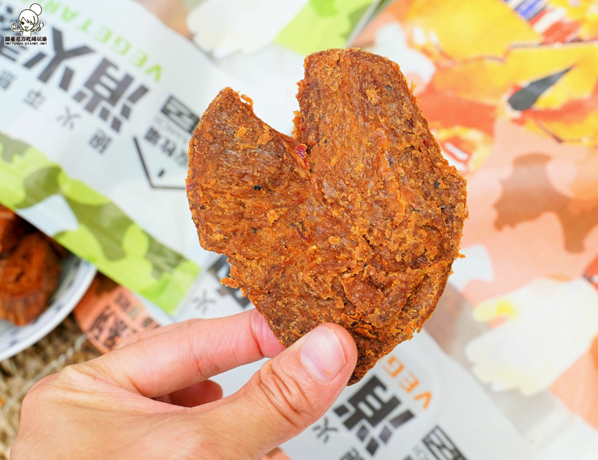 好吃到不想分享!飄洋過海的限定金門風味肉乾、素肉乾、辣肉乾,瀰漫整個辦公室的超唰嘴團購美食|喬安牧場 - 跟著尼力吃喝玩樂&親子生活