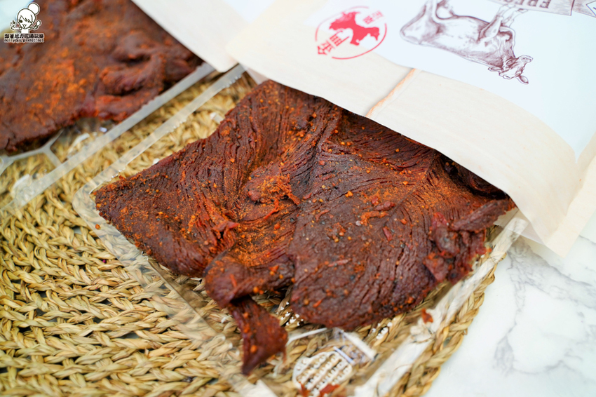 好吃到不想分享!飄洋過海的限定金門風味肉乾、素肉乾、辣肉乾,瀰漫整個辦公室的超唰嘴團購美食|喬安牧場 - 跟著尼力吃喝玩樂&親子生活