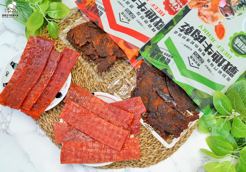 好吃到不想分享!飄洋過海的限定金門風味肉乾、素肉乾、辣肉乾,瀰漫整個辦公室的超唰嘴團購美食|喬安牧場 - 跟著尼力吃喝玩樂&親子生活