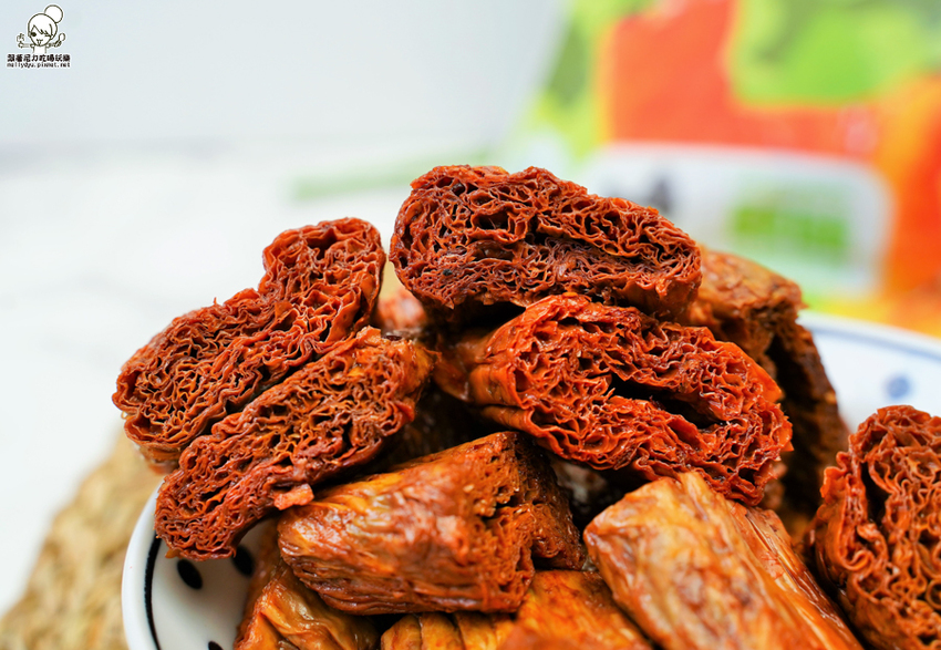 好吃到不想分享!飄洋過海的限定金門風味肉乾、素肉乾、辣肉乾,瀰漫整個辦公室的超唰嘴團購美食|喬安牧場 - 跟著尼力吃喝玩樂&親子生活