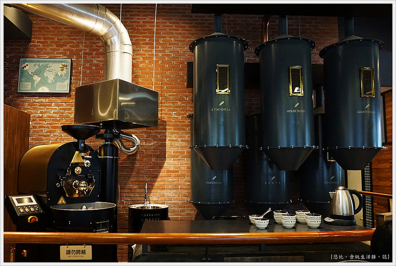 卡啡那CAFFAINA 大墩店-7-烘豆機