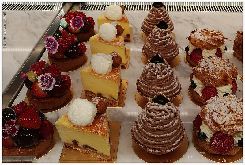 卡啡那CAFFAINA 大墩店-41-1甜點櫃