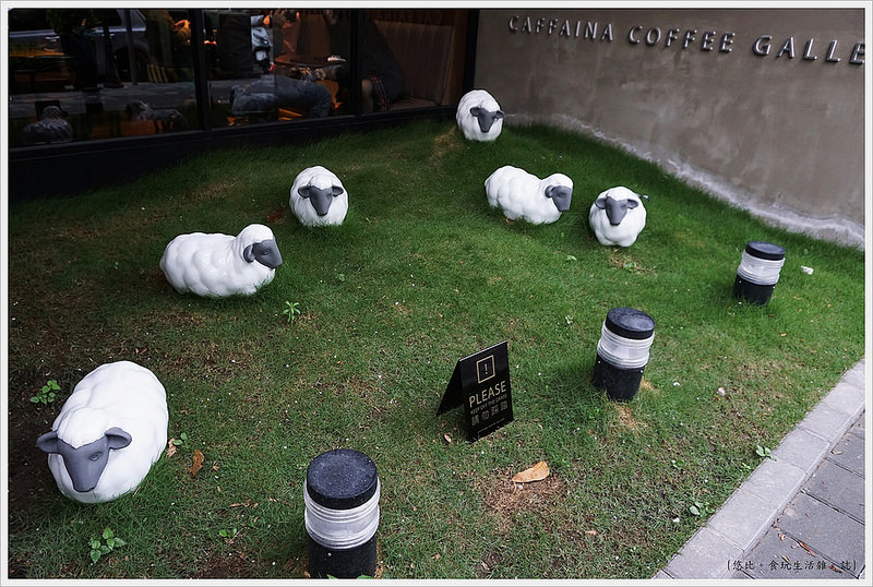 卡啡那CAFFAINA 大墩店-2-3-外觀